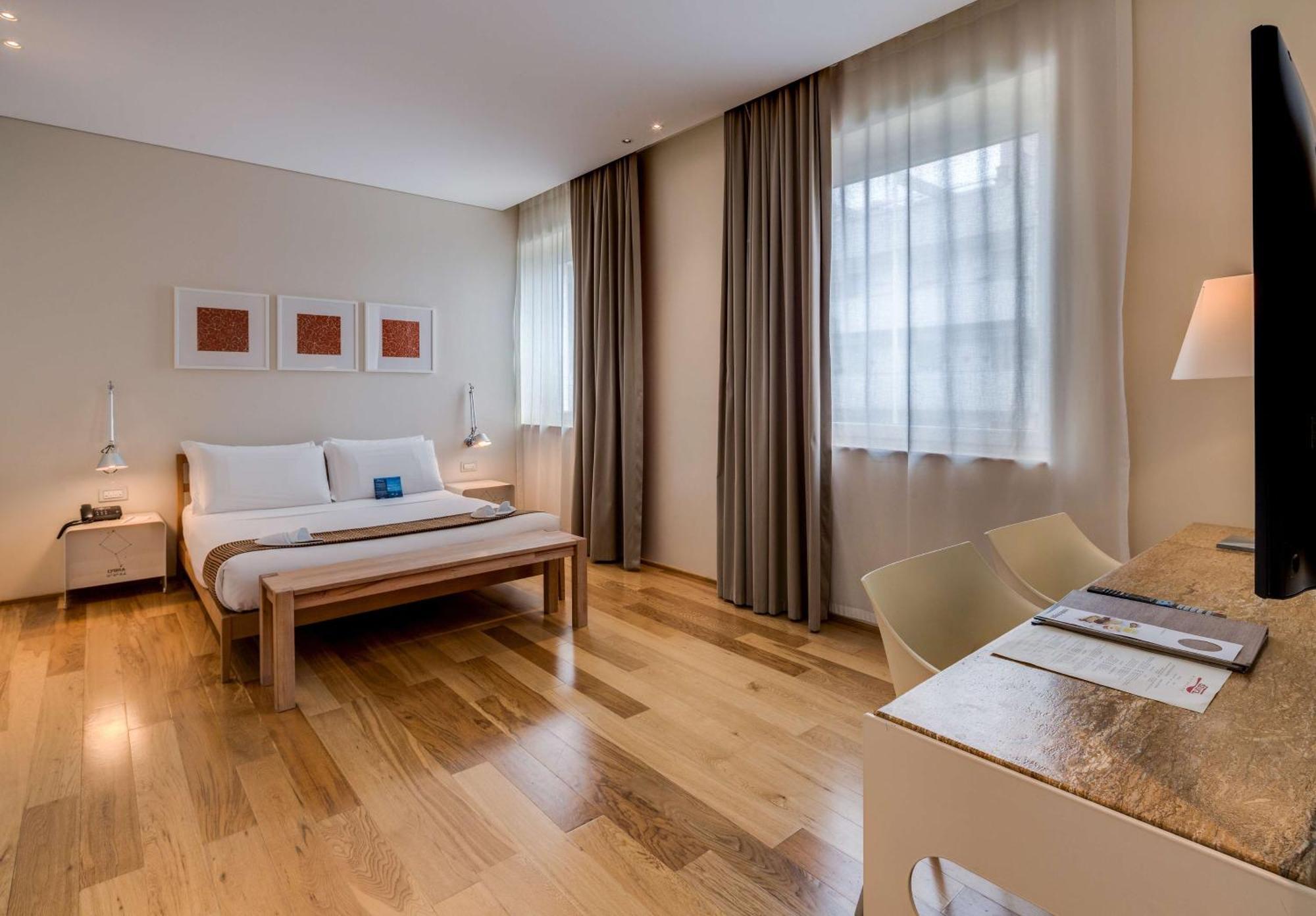 Superior Queen Room